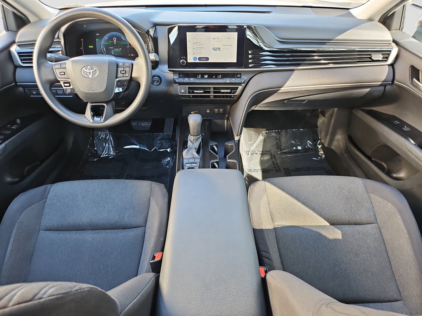Used 2025 Toyota Camry LE FWD image 16