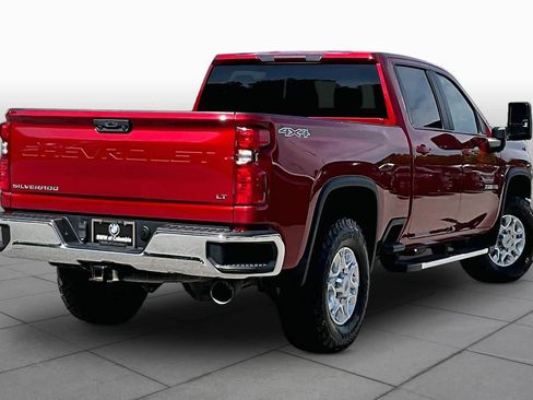 Used 2022 Chevrolet Silverado 3500 LT w/ Convenience Package AWD/4WD image 12