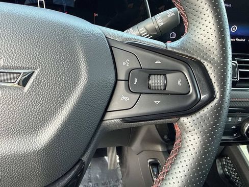 Used 2024 Chevrolet TrailBlazer RS FWD image 34
