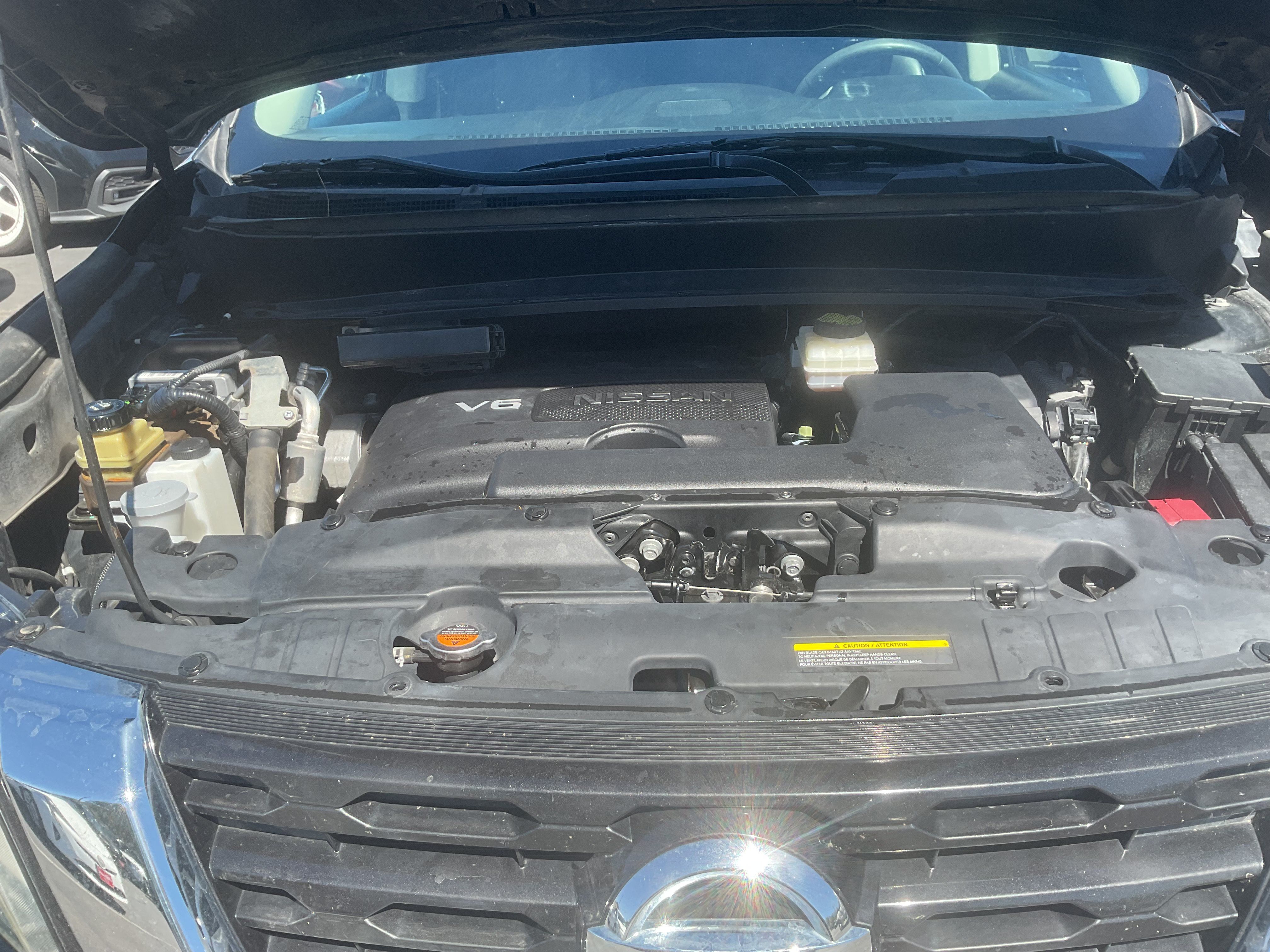 Used 2017 Nissan Pathfinder SL AWD/4WD image 16