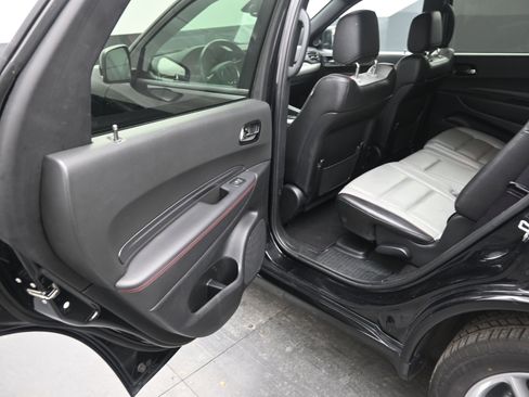 Used 2023 Dodge Durango GT image 13