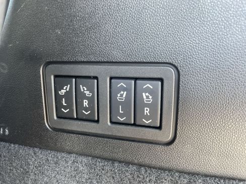 Used 2024 Cadillac XT6 Premium Luxury w/ LPO, Floor Liner Package AWD/4WD image 18