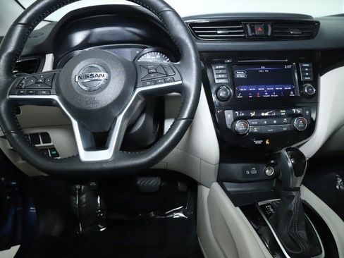 Certified 2022 Nissan Rogue Sport SV image 30