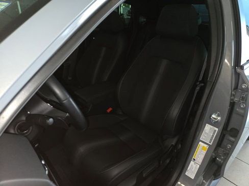 Used 2025 Honda Civic Sport image 11