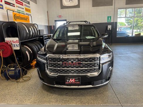 Used 2023 GMC Acadia Denali w/ Denali Ultimate Package image 2