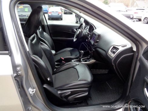 Used 2018 Jeep Compass Latitude w/ Popular Equipment Group image 23