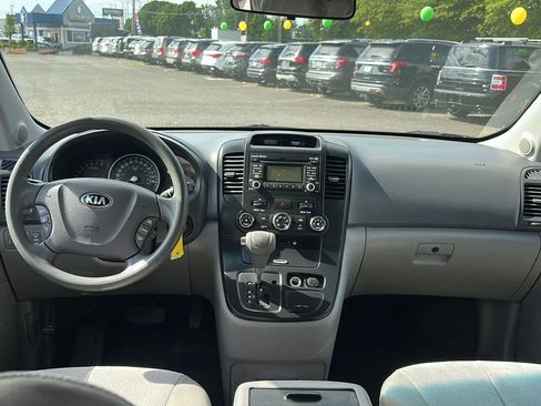 Used 2014 Kia Sedona LX w/ Power Package image 12