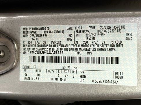 Used 2020 Ford Escape Titanium AWD/4WD image 12