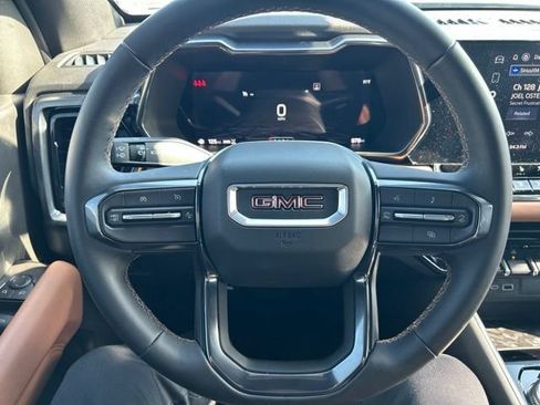 Used 2025 GMC Canyon AT4 w/ Nightfall Edition AWD/4WD image 15