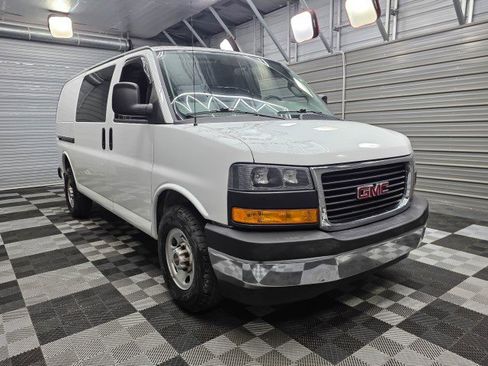 Used 2018 GMC Savana 2500 w/ Driver Convenience Package RWD image 4
