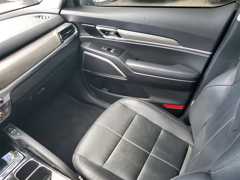 Certified 2022 Kia Telluride EX w/ EX Premium Package image 11