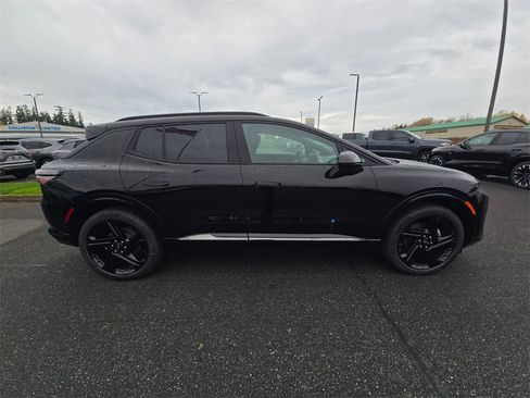 New 2026 Chevrolet Equinox EV RS image 2