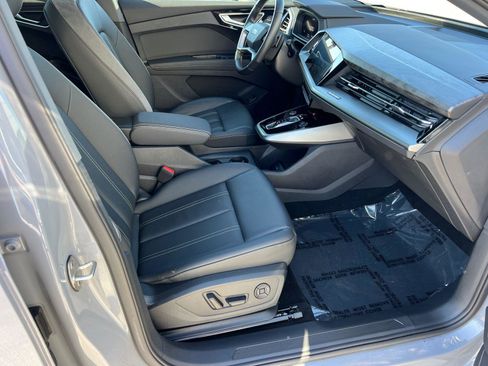 Used 2024 Audi Q4 e-tron Premium Plus image 13