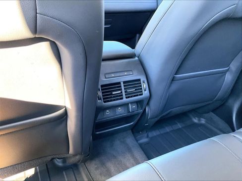 New 2025 Land Rover Discovery Sport S image 16