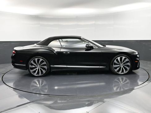 New 2026 Bentley Continental GTC AWD/4WD image 9