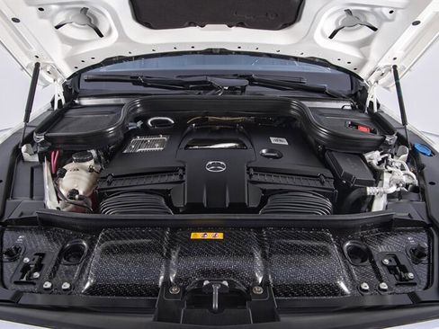 Used 2024 Mercedes-Benz Maybach GLS 600 4MATIC image 52