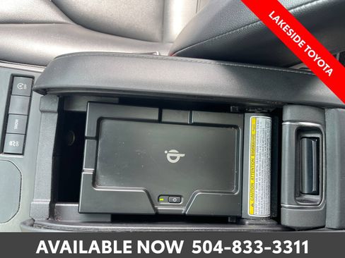 Used 2021 Toyota Highlander XLE FWD image 32