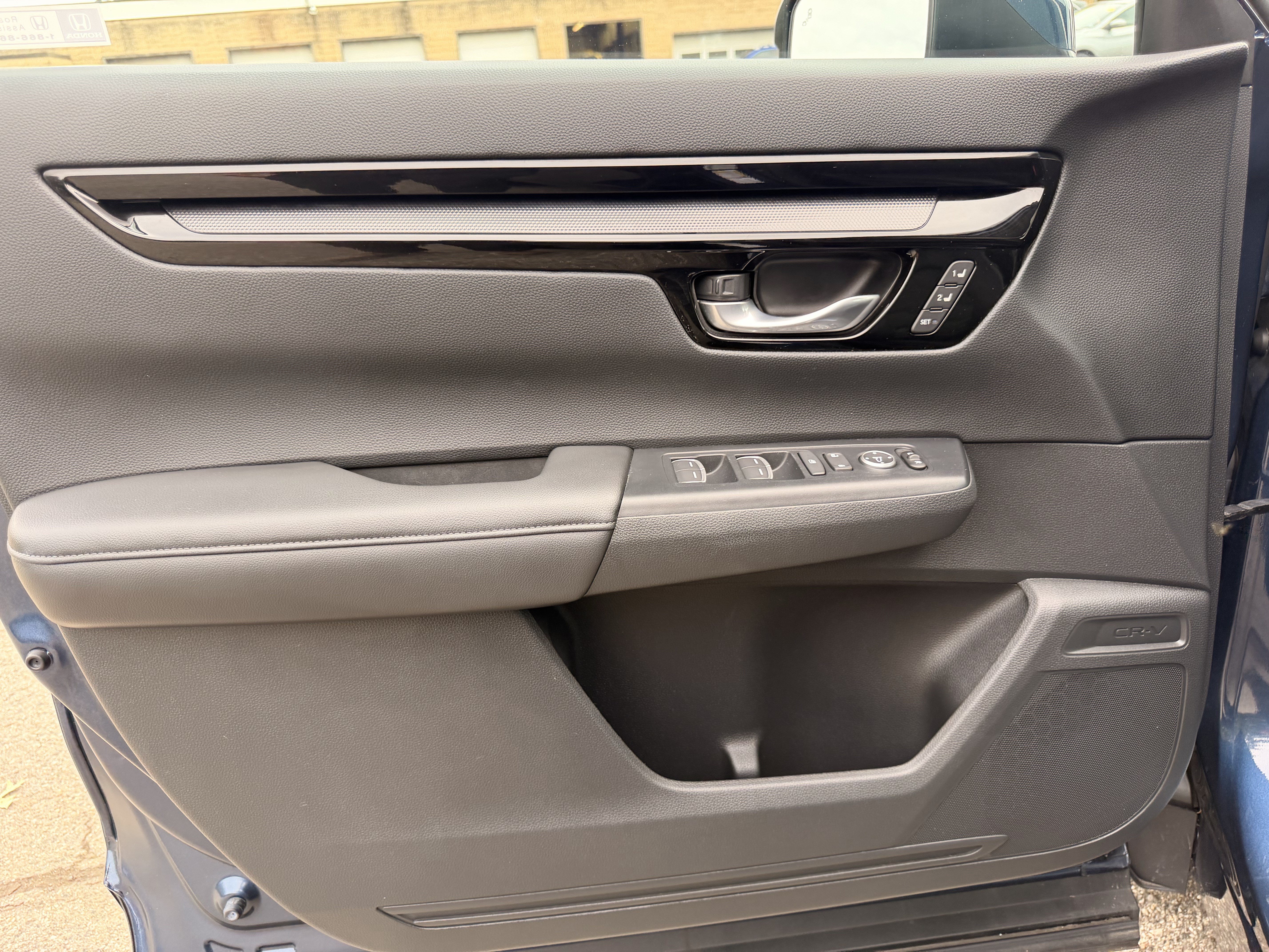 Used 2024 Honda CR-V EX-L image 12