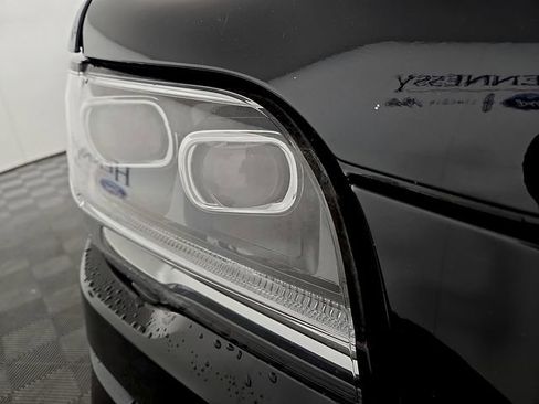 Certified 2024 Lincoln Navigator Reserve AWD/4WD image 10