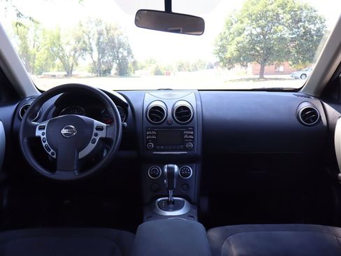 Used 2015 Nissan Rogue S w/ Convenience Package AWD/4WD image 16