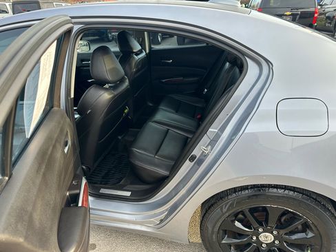Used 2015 Acura TLX image 11