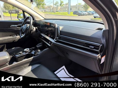 Certified 2023 Kia Sportage EX AWD/4WD image 11