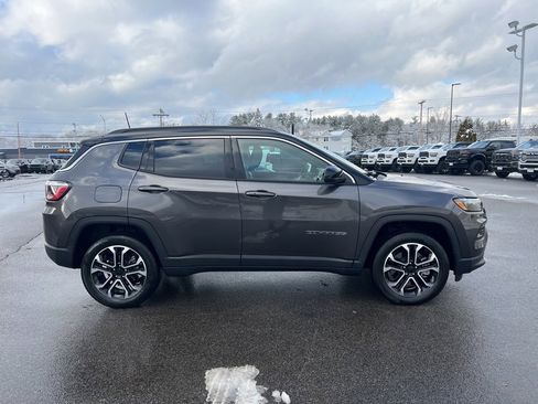 Certified 2024 Jeep Compass Limited image 8