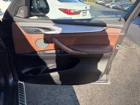 Used 2017 BMW X5 xDrive35i w/ Premium Package image 22