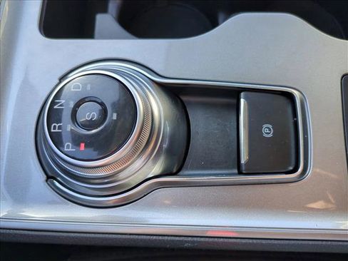 Used 2023 Ford Edge SEL image 12