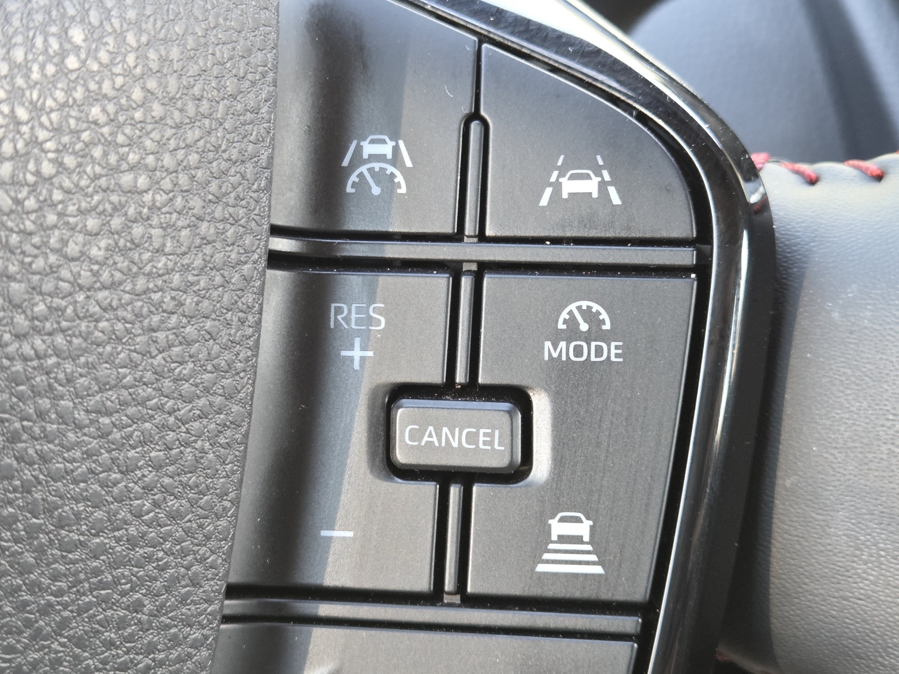 Certified 2026 Toyota Prius Plug-In Hybrid FWD image 15