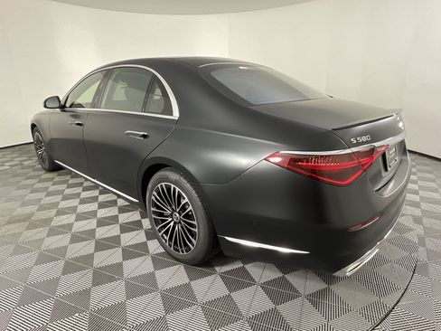 Used 2024 Mercedes-Benz S 580 4MATIC Sedan image 11