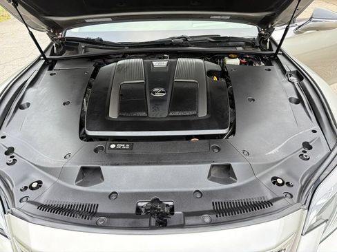 Used 2019 Lexus LS 500 w/ Interior Upgrade Package RWD image 38