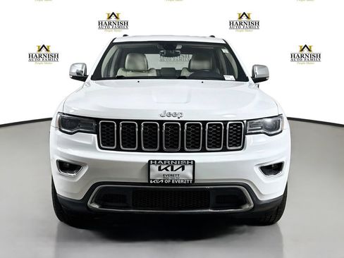 Used 2017 Jeep Grand Cherokee Limited w/ Luxury Group II RWD image 2
