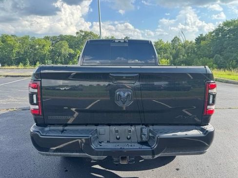 Used 2024 RAM 2500 Big Horn w/ Night Edition AWD/4WD image 4