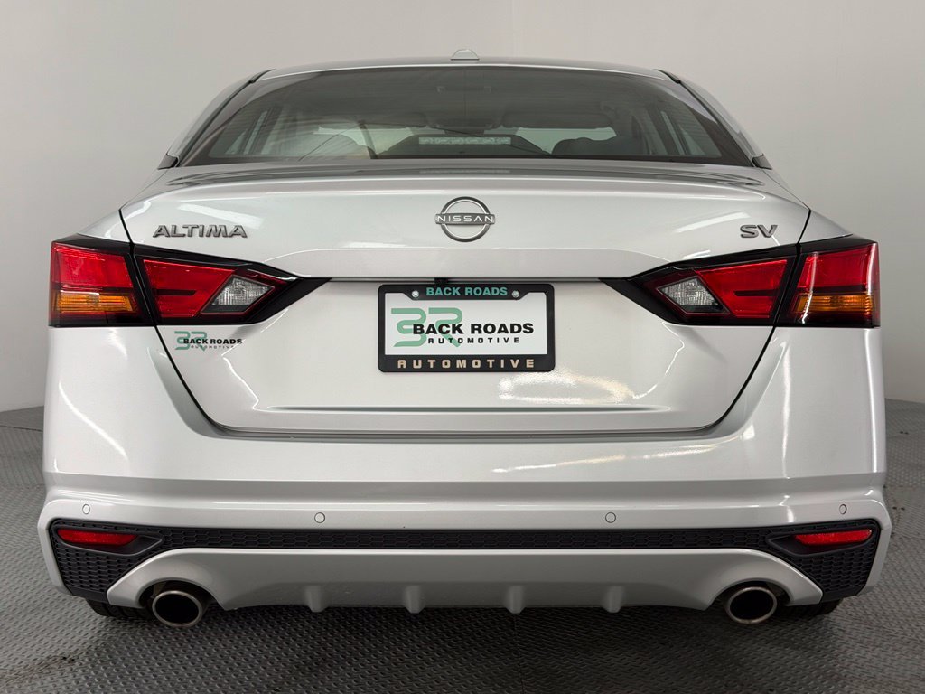 Used 2023 Nissan Altima 2.5 SV w/ SV Premium Package FWD image 8