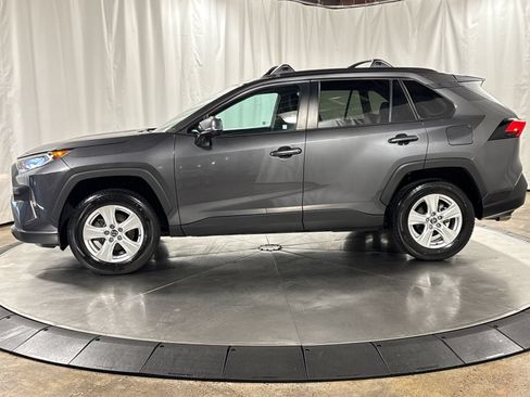 Used 2021 Toyota RAV4 XLE w/ XLE Grade Weather Package AWD/4WD image 8
