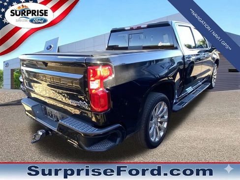 Used 2022 Chevrolet Silverado 1500 High Country w/ Technology Package AWD/4WD image 4