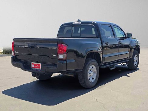 Used 2023 Toyota Tacoma SR AWD/4WD image 3