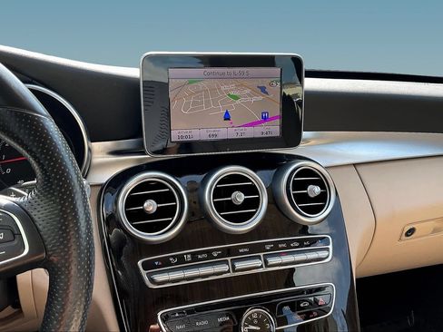 Used 2015 Mercedes-Benz C 300 4MATIC Sedan image 9