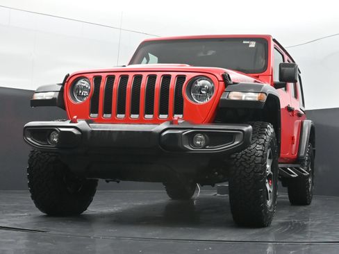 Used 2022 Jeep Wrangler Unlimited Rubicon AWD/4WD image 36