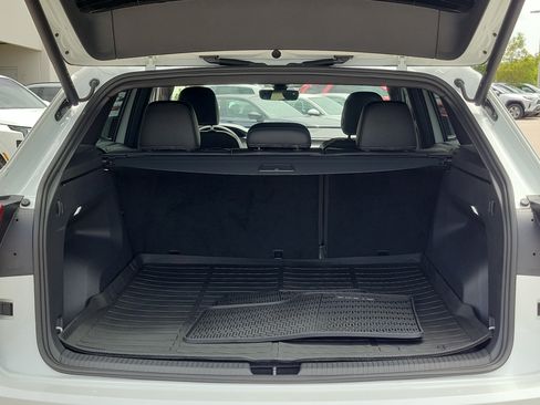 Used 2024 Volkswagen Atlas Cross Sport SEL AWD/4WD image 11