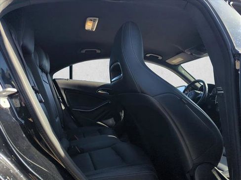 Used 2018 Mercedes-Benz CLA 250 image 15