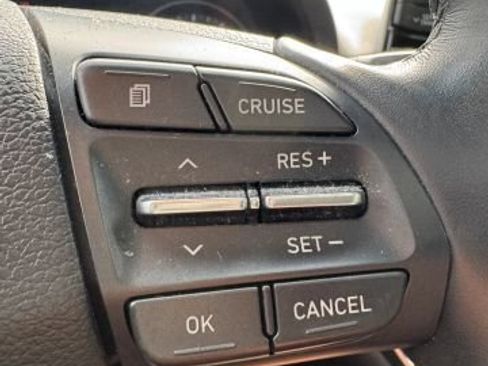 Used 2018 Hyundai Elantra GT w/ Tech Package 03 FWD image 8