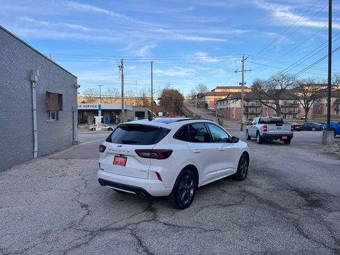 Certified 2024 Ford Escape ST-Line w/ Tech Pack #1 image 5