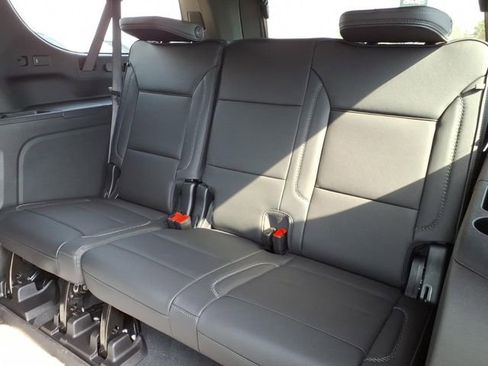 New 2026 GMC Yukon XL Denali w/ LPO, Floor Liner Package AWD/4WD image 11