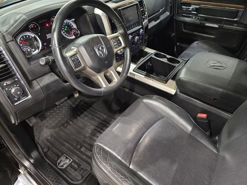 Used 2015 RAM 1500 Laramie w/ Convenience Group image 15