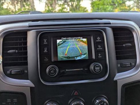 Used 2018 RAM 2500 SLT image 27