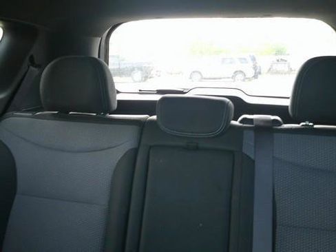 Used 2017 Kia Soul + FWD image 8