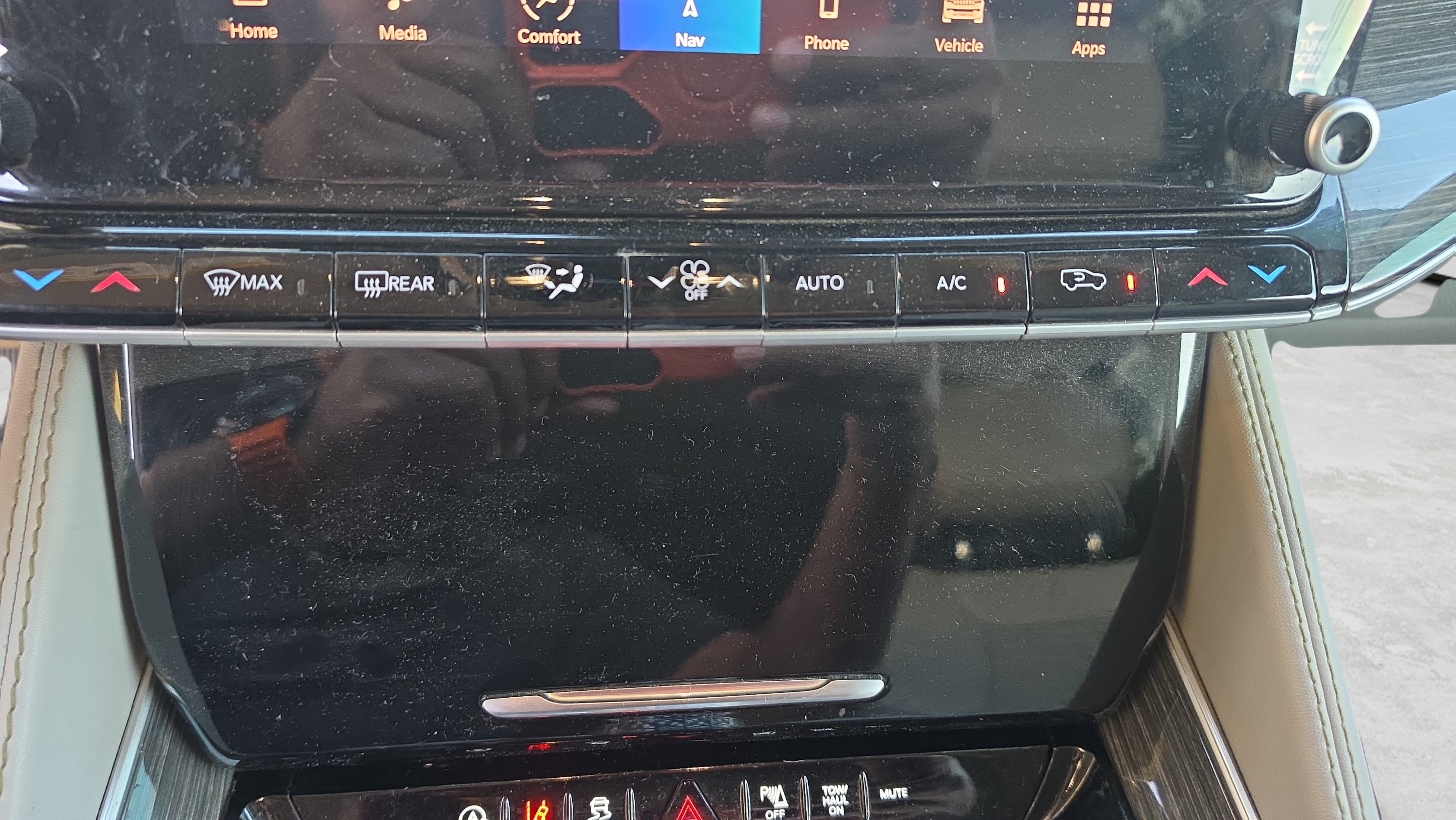 Used 2022 Jeep Wagoneer Series II AWD/4WD image 23