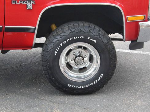 Used 1991 Chevrolet Blazer 4WD image 19